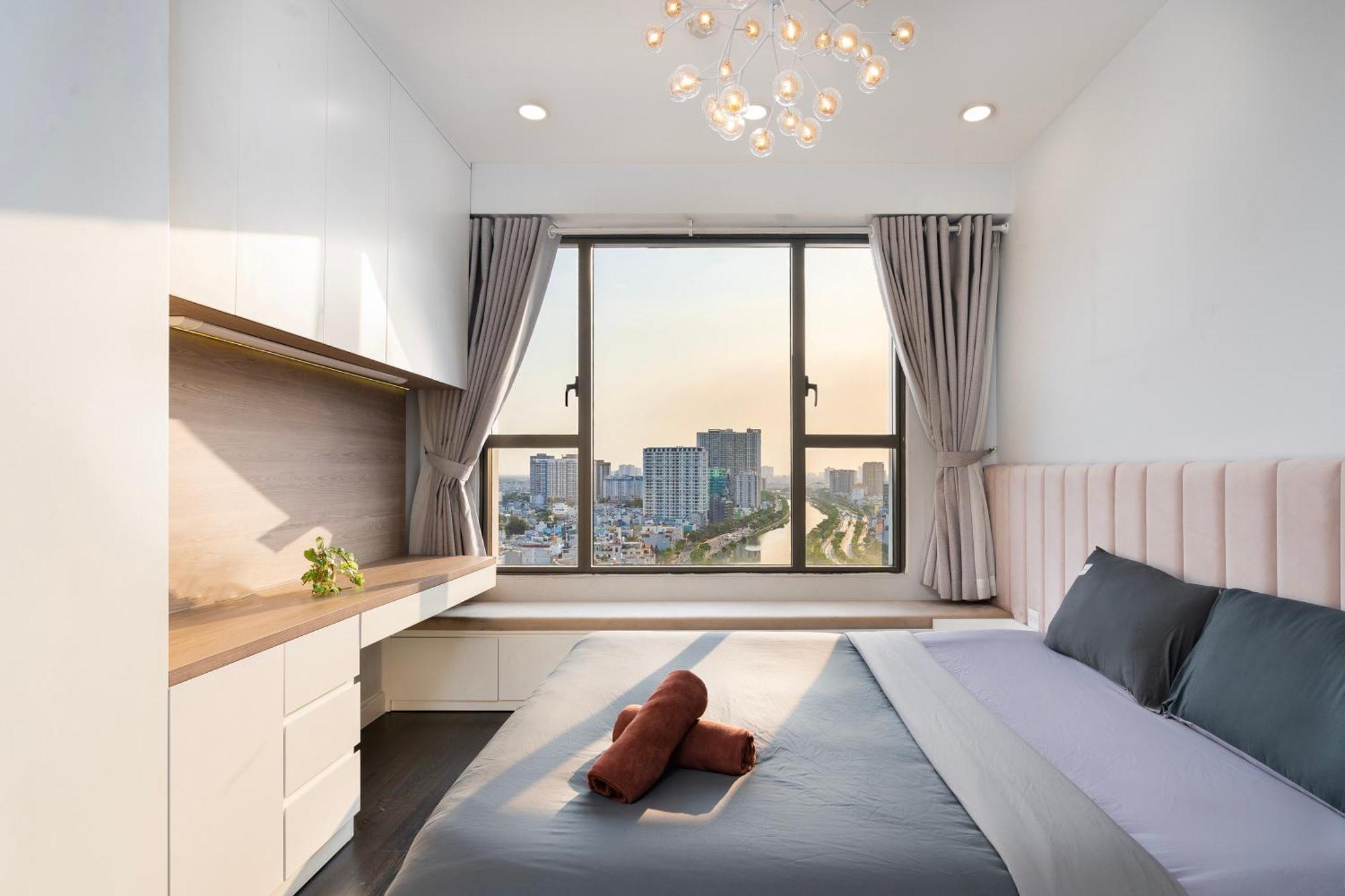 Double E Saigon Apartment In Rivergate Building Хошимин Екстериор снимка