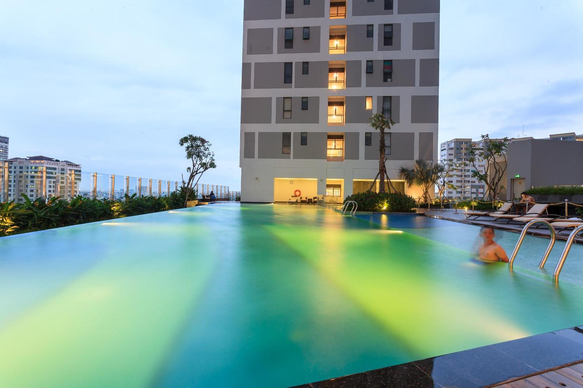 Double E Saigon Apartment In Rivergate Building Хошимин Екстериор снимка