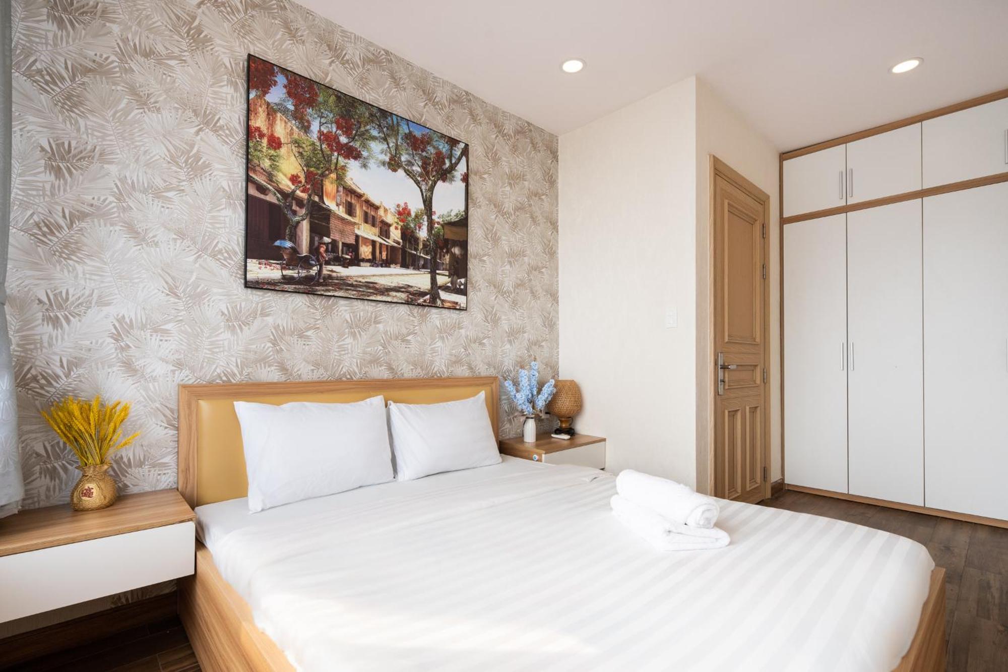 Double E Saigon Apartment In Rivergate Building Хошимин Екстериор снимка