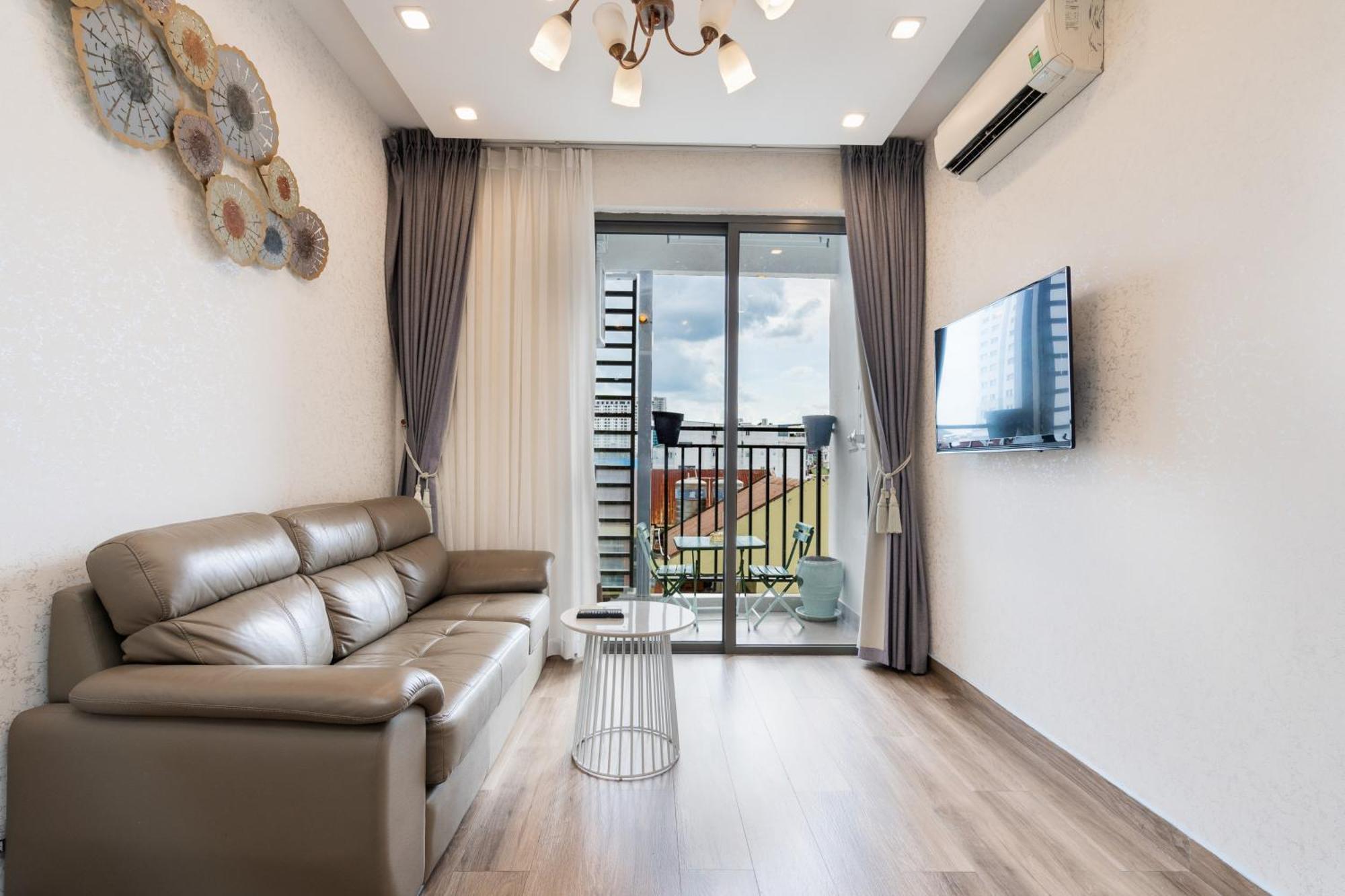 Double E Saigon Apartment In Rivergate Building Хошимин Екстериор снимка