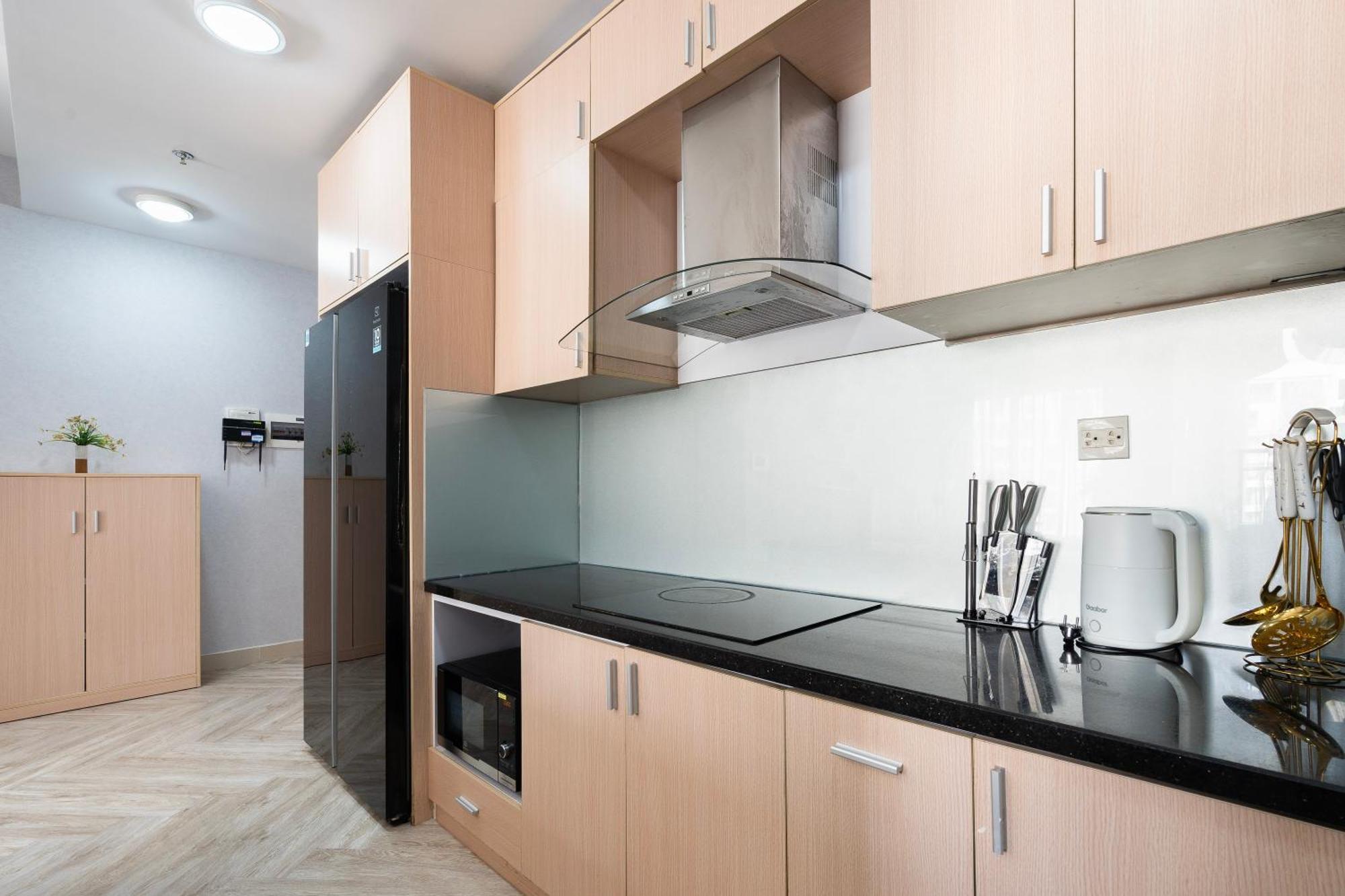 Double E Saigon Apartment In Rivergate Building Хошимин Екстериор снимка