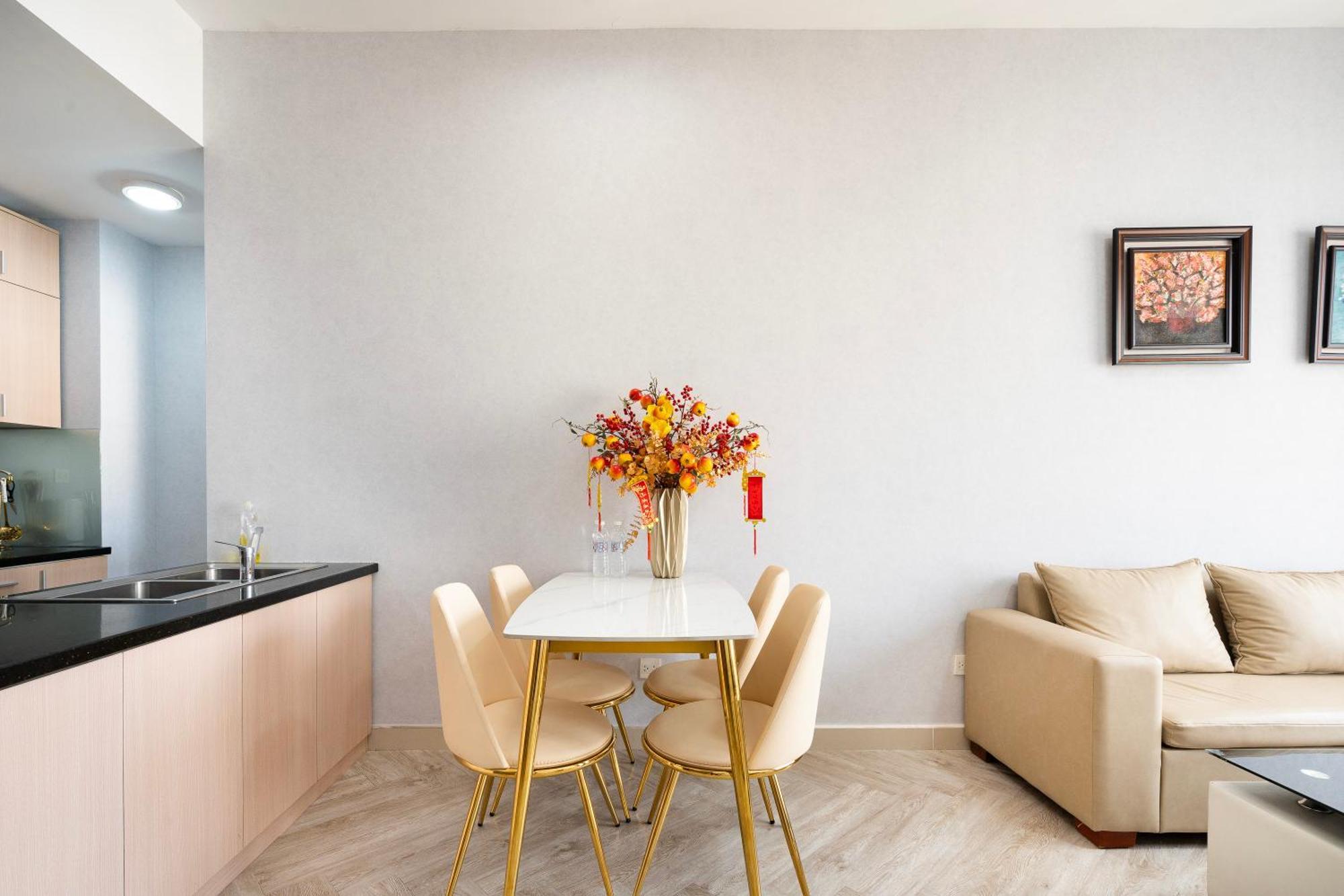 Double E Saigon Apartment In Rivergate Building Хошимин Екстериор снимка