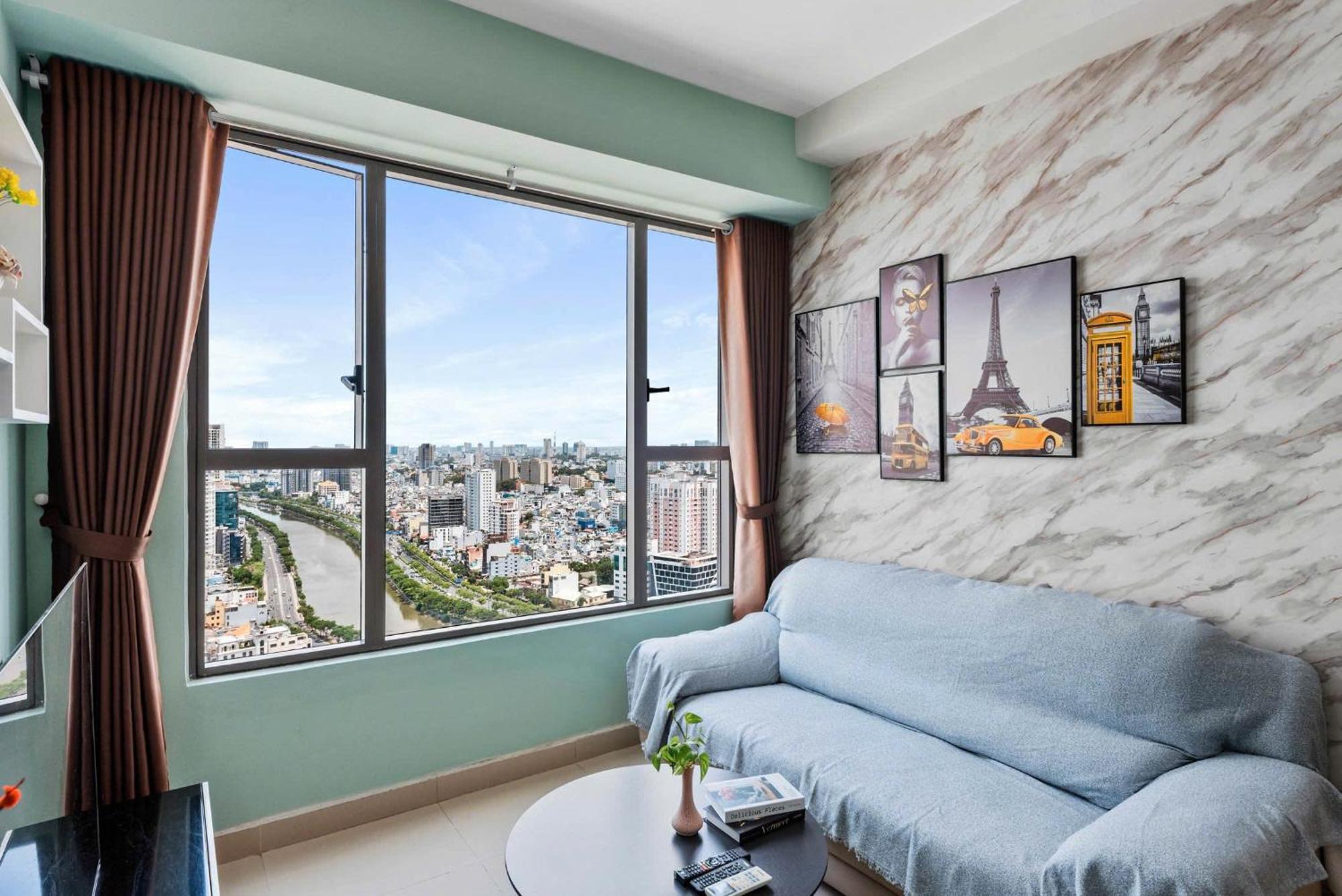 Double E Saigon Apartment In Rivergate Building Хошимин Екстериор снимка