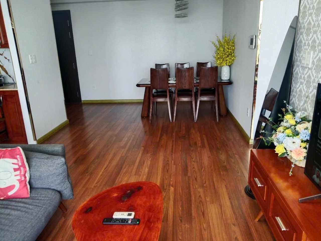 Double E Saigon Apartment In Rivergate Building Хошимин Екстериор снимка