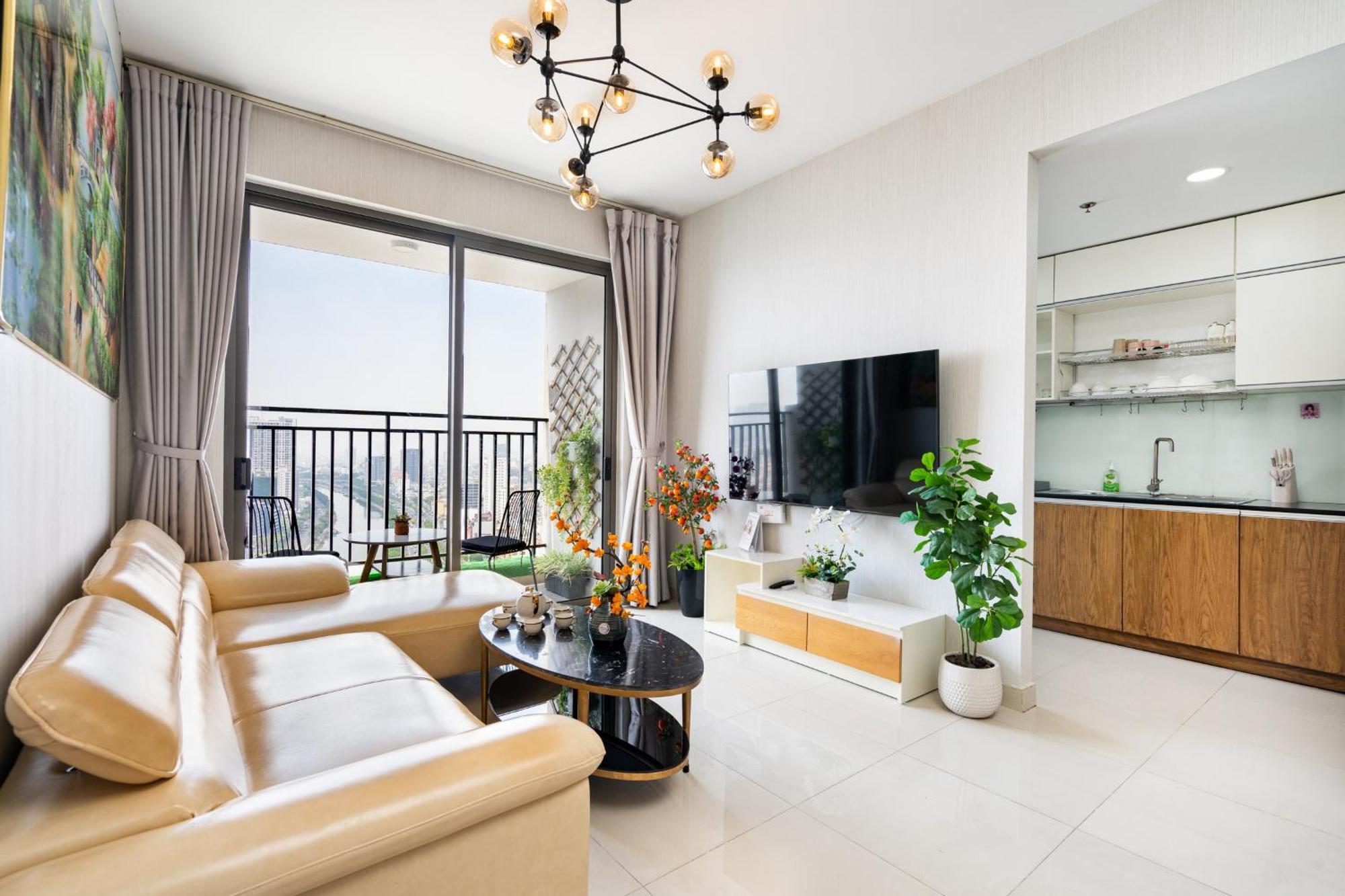 Double E Saigon Apartment In Rivergate Building Хошимин Екстериор снимка